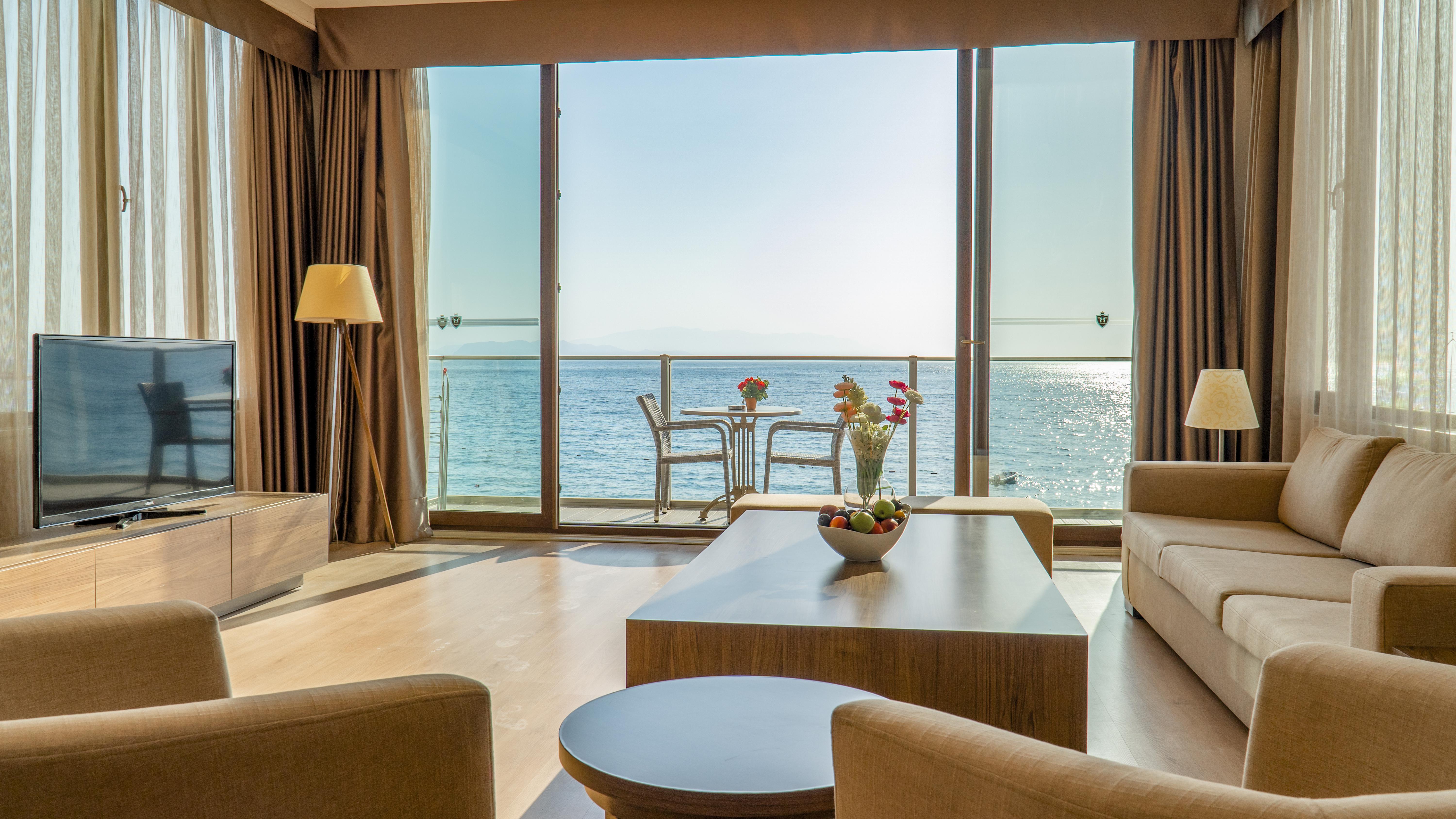 Ladies Beach Suite Hotel (Adults Only) Kusadası Eksteriør bilde